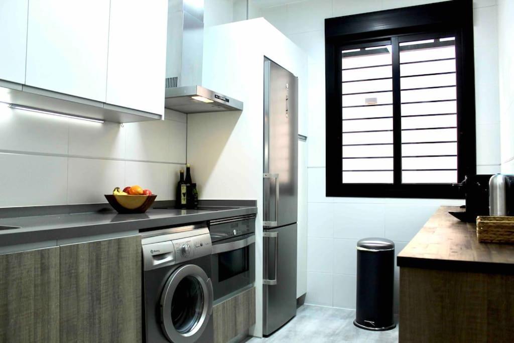 Downtown Jinetes Deluxe With Pool & Free Parking Apartment Malaga Exterior photo